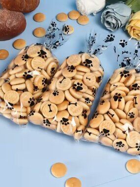 Set of 50 Tall Paw Bags